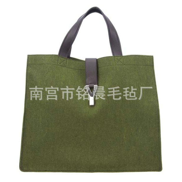 网红毛毡伴手礼包卡通儿童满月周岁伴手礼袋儿童百日宴袋厂家批发