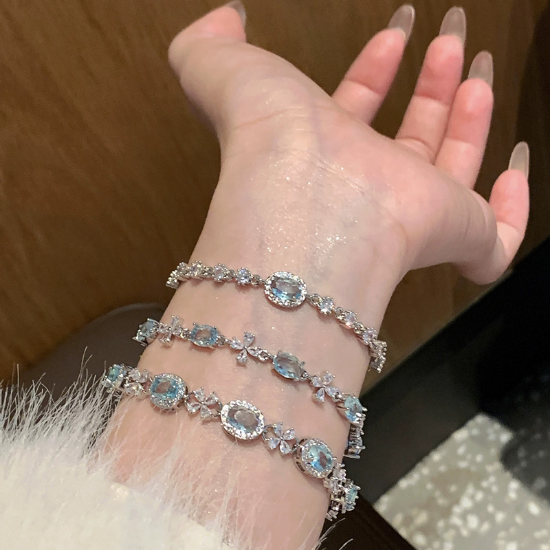 Cool and Dazzling Zircon Flower Bracelet Wholesale, Light Luxury Niche High-End Exquisite Four-Leaf Clover Summer Accessories for Women