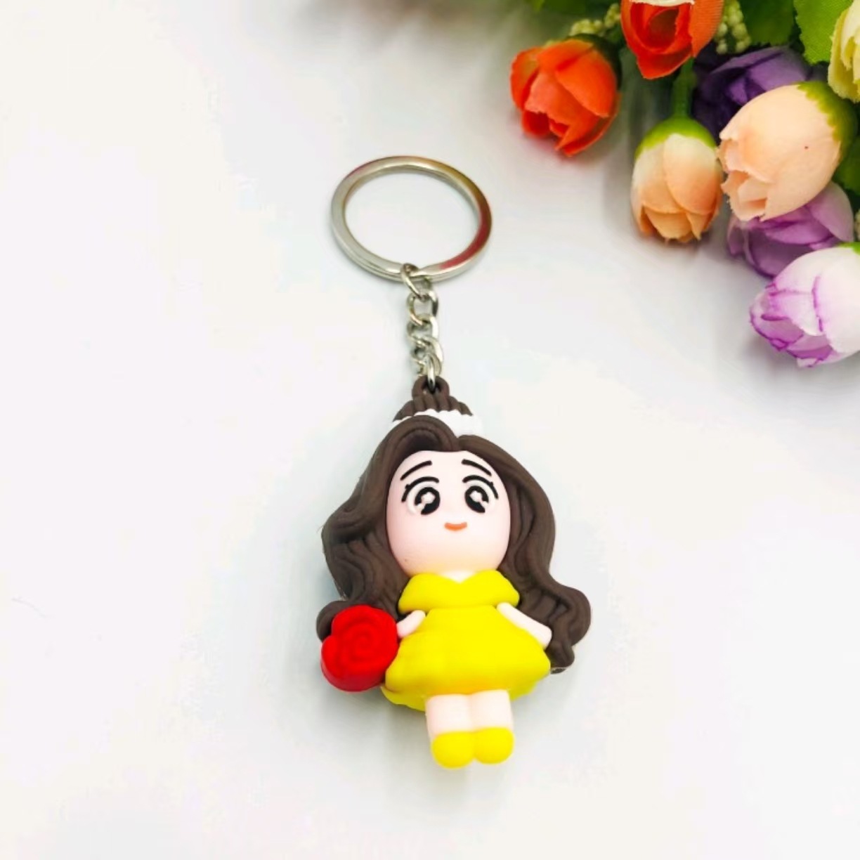 Nuevos dibujos animados versión Q encantadora Blancanieves llavero colgante mochila colgante juguetes para niños regalos de jardín de infantes