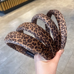 High-end suede leopard print sponge headband hair bundle autumn and winter new fashion high skull pressure hair wash face headband hairpin
