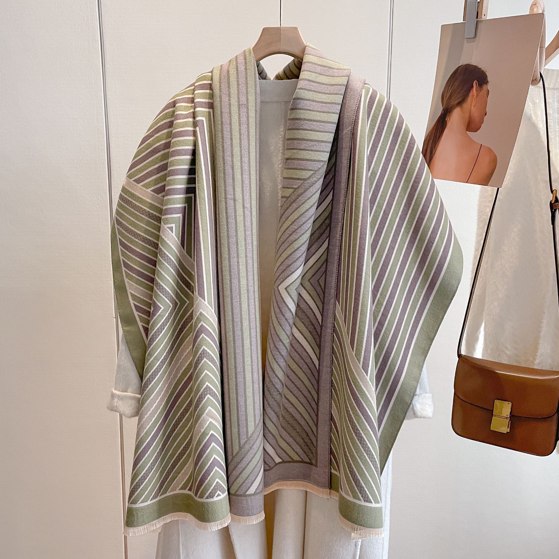 2023 estilo coreano de moda color a juego bufanda a rayas otoño e invierno cálido engrosado largo chal de Cachemira-como bufanda corta para las mujeres