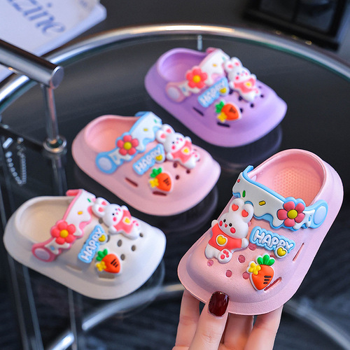 Children's summer sandals for boys and girls, small and medium size, soft bottom anti-slip cartoon hole shoes with head cover