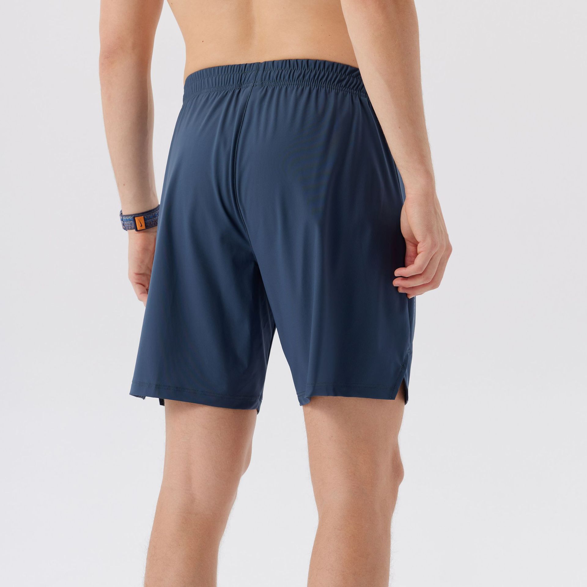 Pantalones cortos de secado rápido de deportes elásticos para hombres, pantalones deportivos especiales para correr de seda de hielo de verano, pantalones de cinco puntos de fitness casuales sueltos para hombres