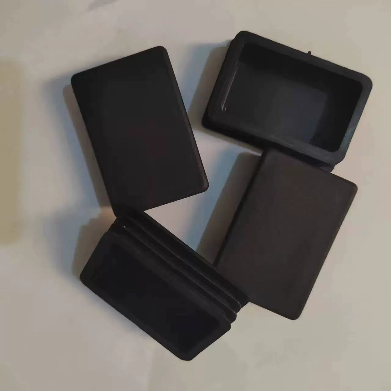 Plastic pipe plug Pipe sealing National standard square pipe round pipe plug Square plastic plug Sealing cover opening hole sports