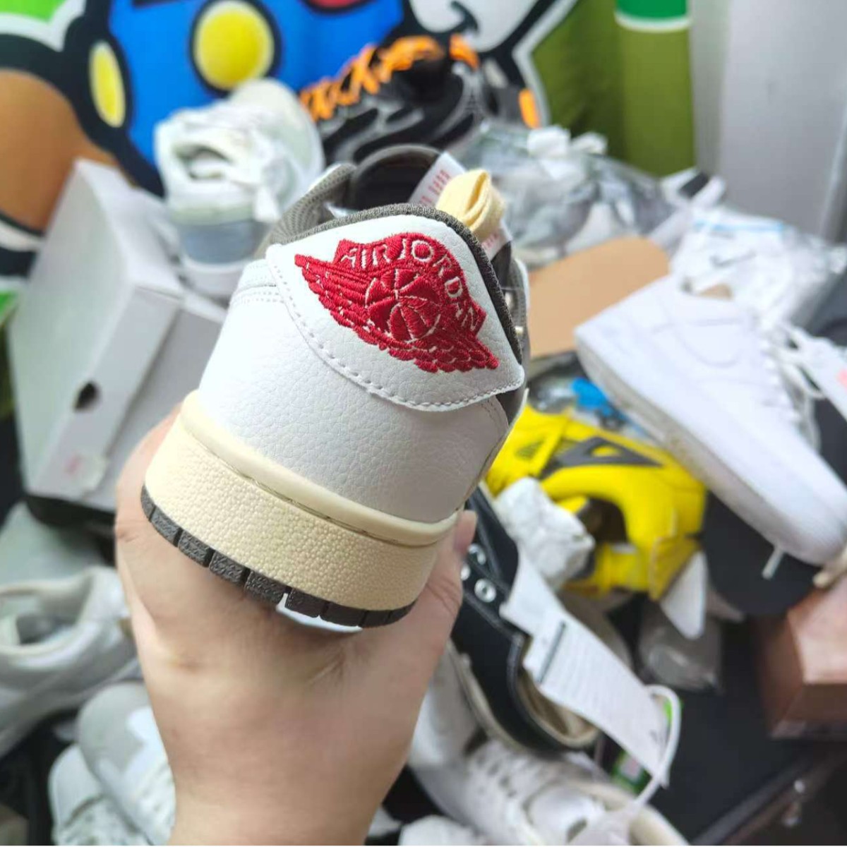 Zapatos Putian precio-rendimiento AJ1 costura de cabeza 2 capas púas zapatos bajos hombres y mujeres zapatos deportivos del mismo estilo Zapatos Putian