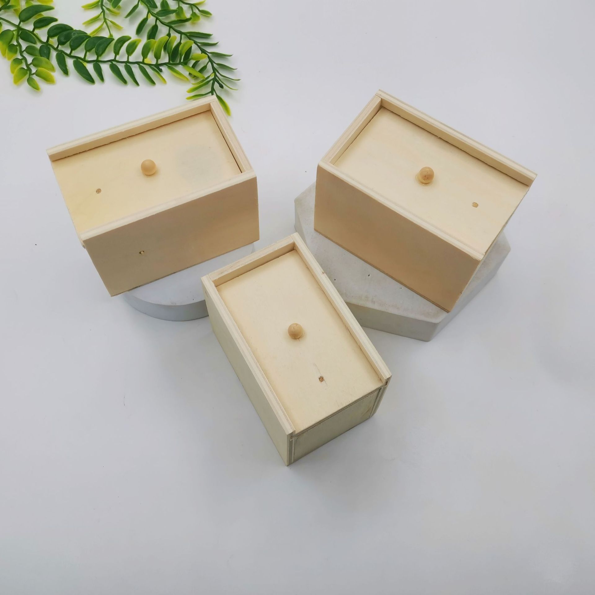 Halloween transfronterizo parodia creativa juguetes de hechicería araña asustador caja de madera juguetes de hechicería araña de Halloween