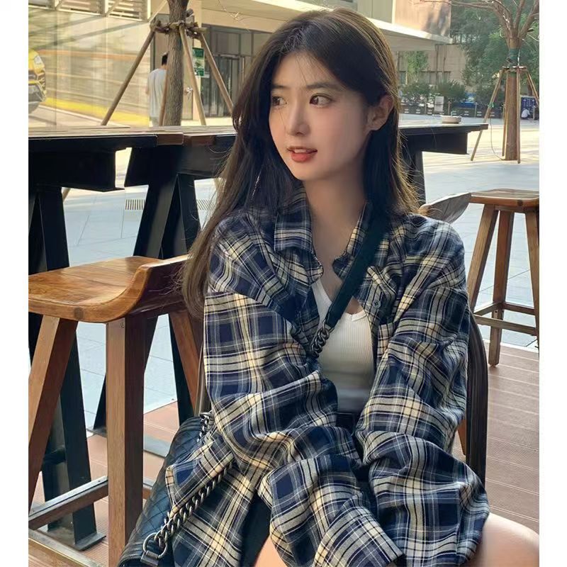 Amazon Cross-border Retro Style All-match Lapel Loose Shirt 2025 Autumn Plaid Long-sleeved Pocket Women's Shirt