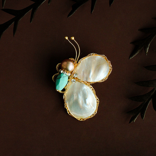Butterfly Pearl Brooch Exquisite Butterfly Corsage New Fashion Women's Clothing Accessories