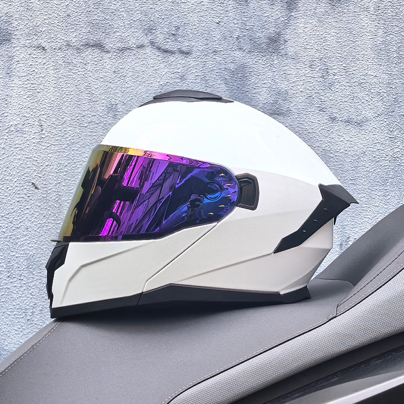 LVS3C certificado casco de motocicleta estándar nacional para hombres y mujeres casco de cara a cara casco de locomotora de verano seguridad general de cuatro estaciones