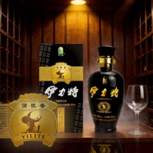 新疆白酒伊犁特领航者1000mL*6瓶*50度绵柔型粮食酒批发包邮