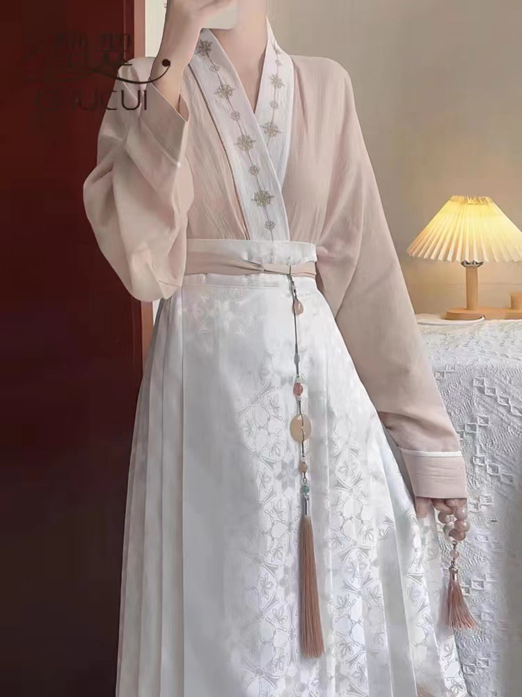 dc702477-6c8c-45e3-84fa-ae9600c8ff69.jpe