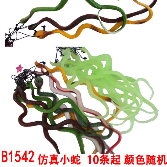 79 simulación de juguete truco asustadizo parodia persona entera suave serpiente de goma falsa serpiente truco animal decoración modelo 2 yuanes image 7