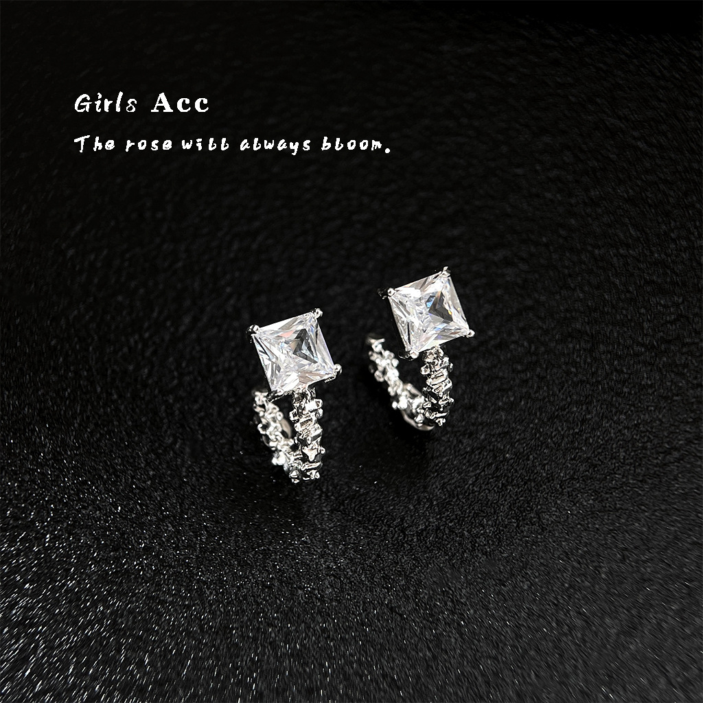 耳语_0033_耳语场景新水印 拷贝 34.jpg