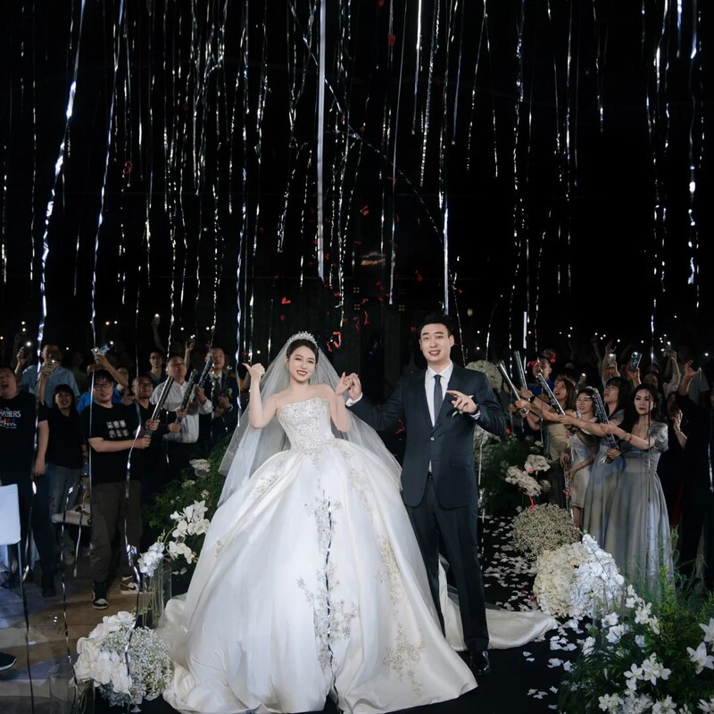 シルバーゴールデン流星群シルク花火ギフトリボン結婚式芝生結婚式イベントお祝い手持ち結婚式スプレー花|undefined