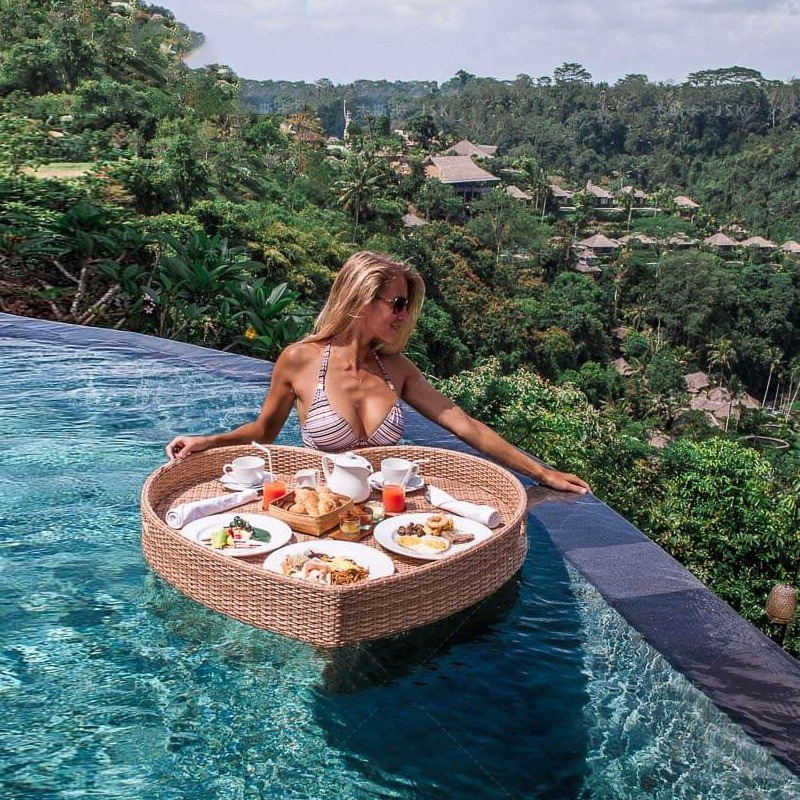 Té de la tarde de celebridades de Internet, cesta de ratán, bandeja de desayuno flotante de agua de Bali, bandeja flotante de la piscina de la villa del hotel