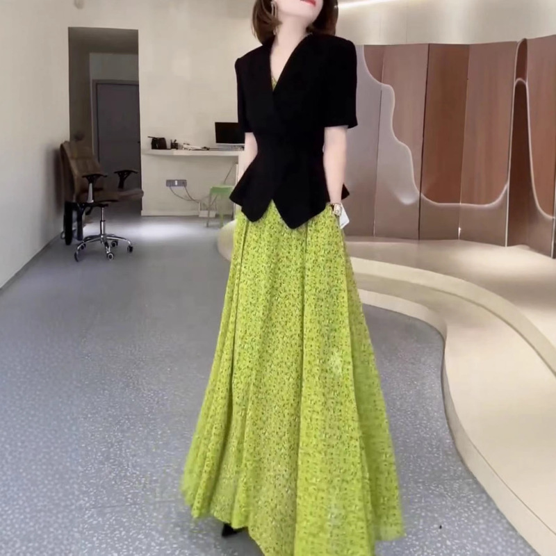 302395 New Daimei Aiyuyuan 2026 New Slim-Fit Plain Suit Jacket Paired with a Long Dress, Stylish 302395 New Daimei Aiyuyuan 2026 New Slim-Fit Plain Suit Jacket Paired with a Long Dress, Stylish