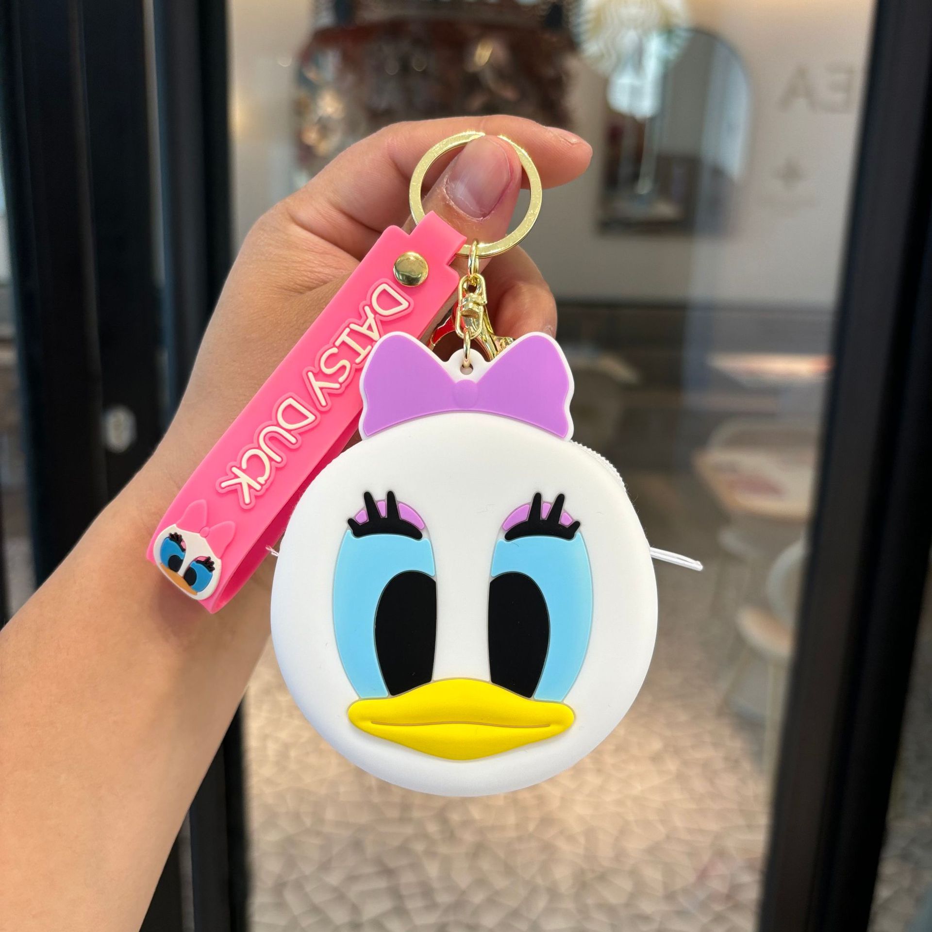 Transfronterizo Kapibara llaveros Kulomi bolsos de cambio llaves colgantes bolsos accesorios pequeños regalos al por mayor