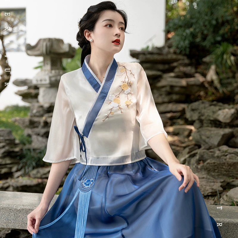 2023 Новый стиль Национальный стиль Новый китайский стиль Ретро Темперамент Вышивка Улучшенный элемент Хань Костюм Ханфу Тан Дзен Чайный костюм женский