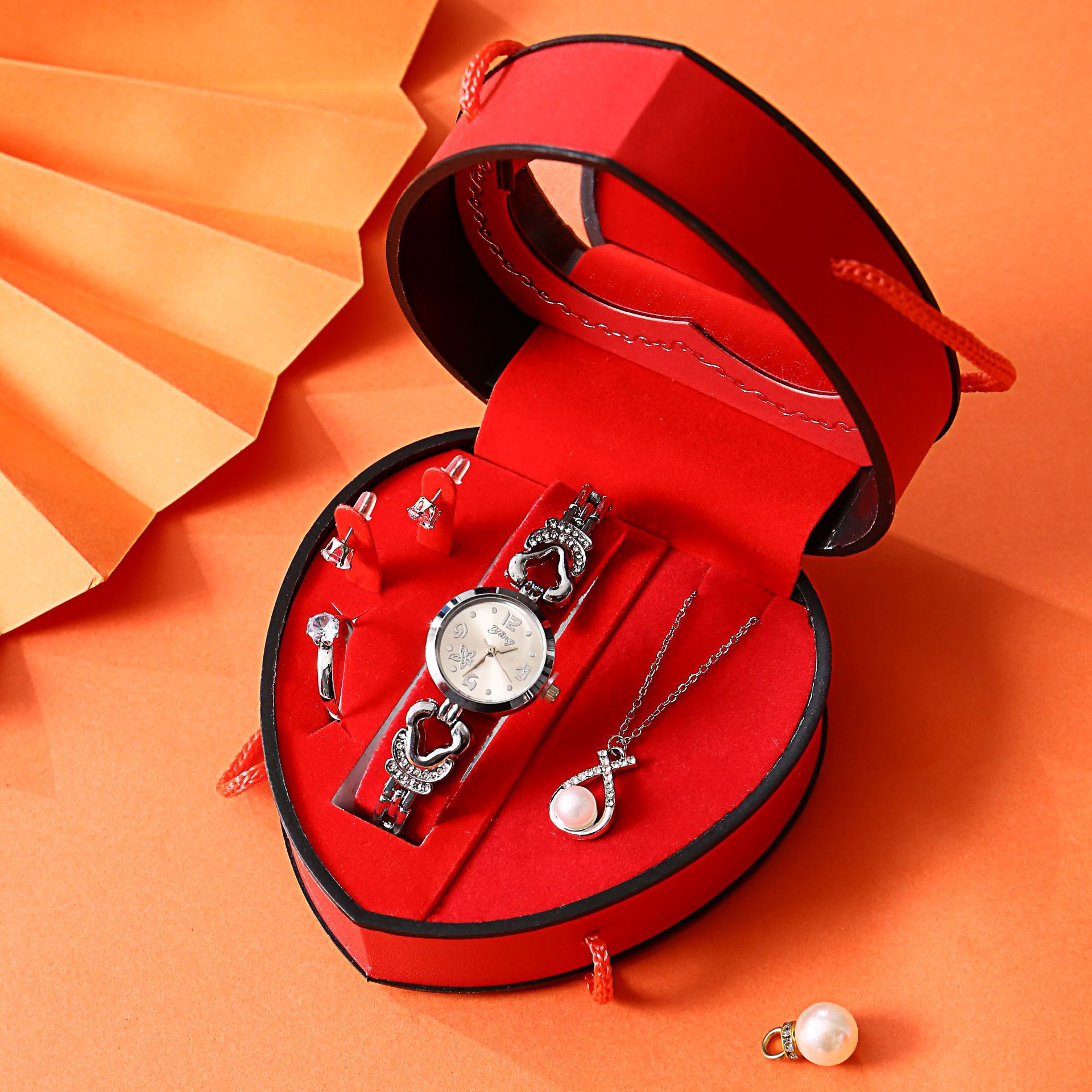 Transfronterizo completo reloj de diamante collar conjunto de amor caja de regalo de acero inoxidable día del maestro 520 regalo de vacaciones de novia