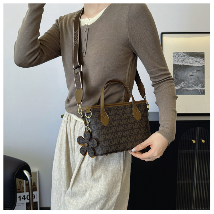 2025 New Women's Basket With Wide Strap, Popular Printed Fashion Large Capacity Shoulder Crossbody Bag_voghion.com