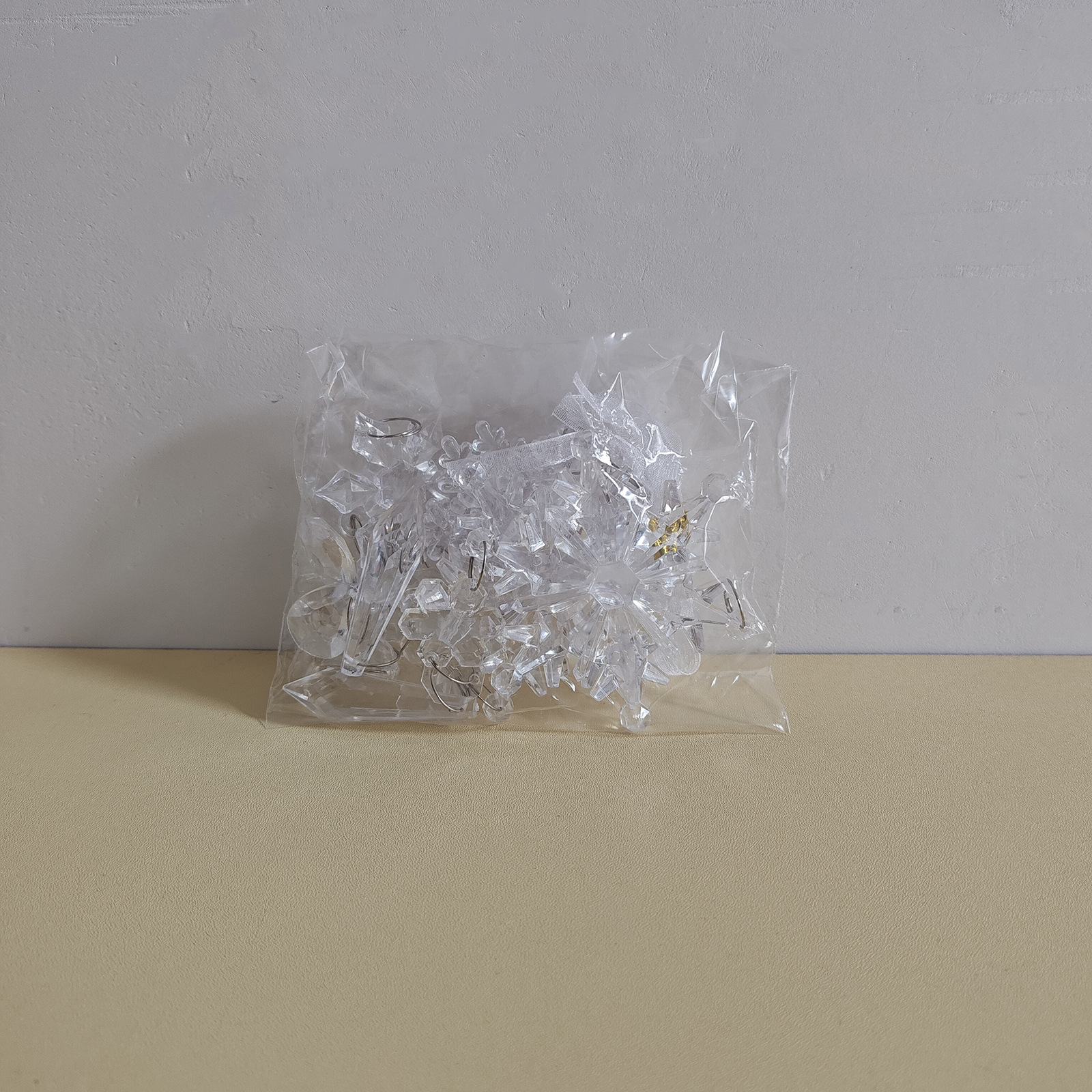 6 STÜCKE weihnachtsdekoration liefert kreative Weihnachten acryl schneeflocke anhänger weihnachtsbaum anhänger eis simulation schneeflocke_voghion.com