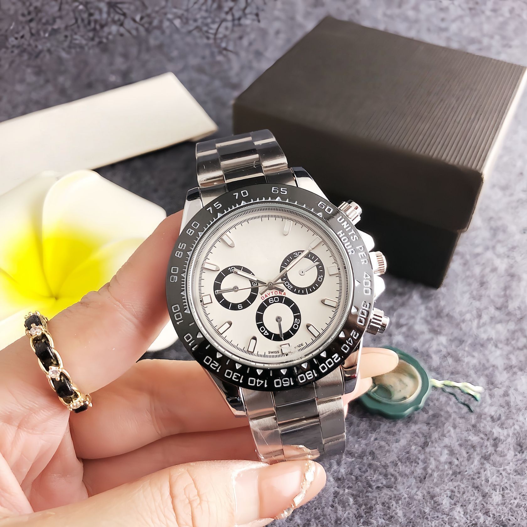 Men's Fashion Wristwatch Silver Metal Strap Multi-Disk Design Quartz Watch Sports Clear Scale Three-Eye Dial