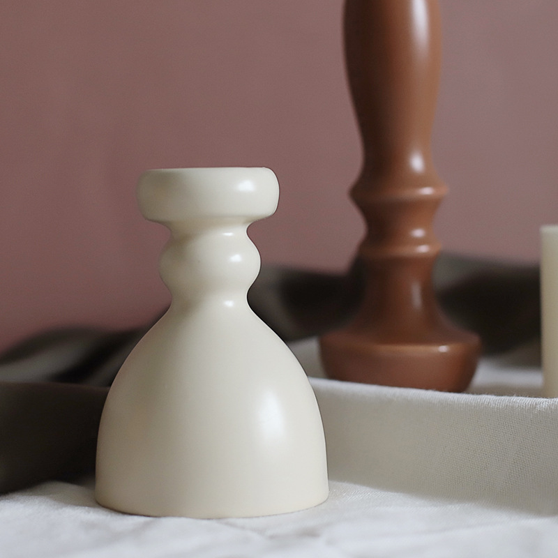 Simple Style Irregular Ceramics Candlestick display picture 3