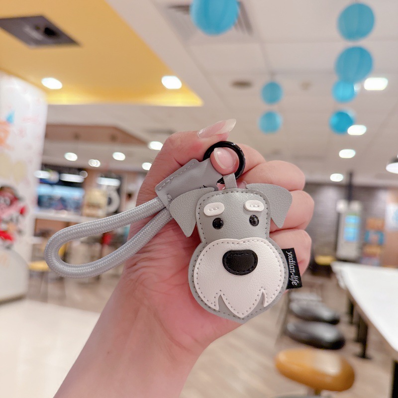 가죽 강아지-슈나우저