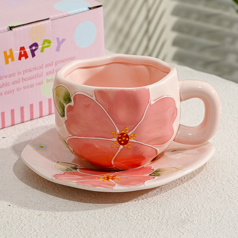 Hermoso conjunto de tazas de café y platos Regalos comerciales Irregulares tazas de desayuno transfronterizas de cerámica Pastoral pintada a mano esmaltada