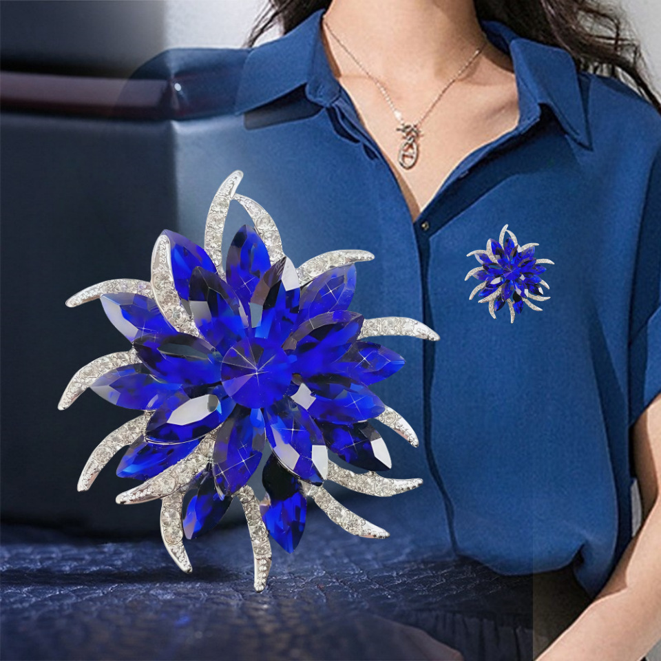 Fashion high-end diamond crystal flower brooch elegant bauhinia brooch suit pin accessories coat fixed artifact