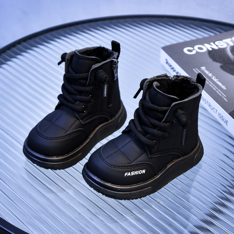 Botas de nieve para niños 2024 Invierno nuevos zapatos de pan cálido forrados de lana para niños zapatos de algodón grandes antideslizantes de fondo suave para niños