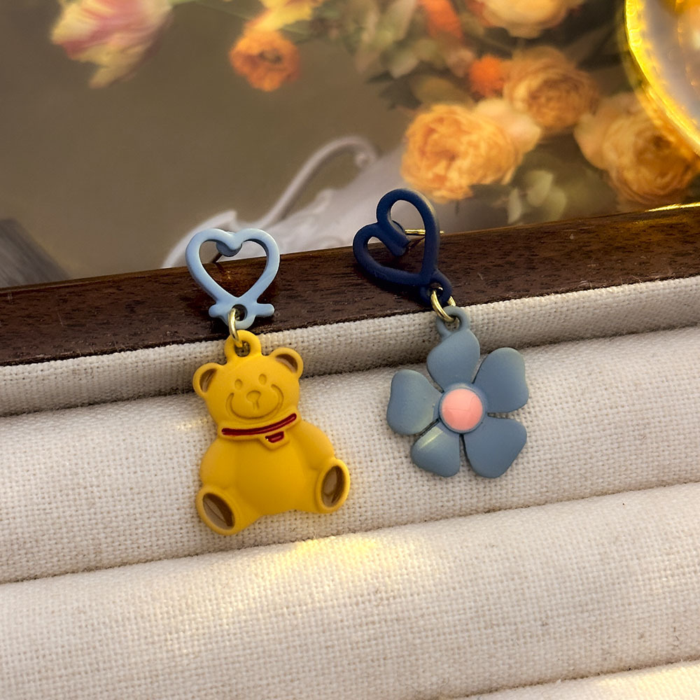 Clips de oreja de conejo de oso vidriado coreano sin orejas perforadas e indoloras pendientes de flores de alta calidad Accesorios de oreja frescos simples para mujer