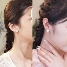 ���Ğ�����Ȼ�o��������A������Ůʿ5�����W��ؔ�^��С��