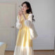 In the spring of 2025, this year's explosions are popular and high-end, super-good-looking, elegant, golden and yellow stitching dress women's dresses