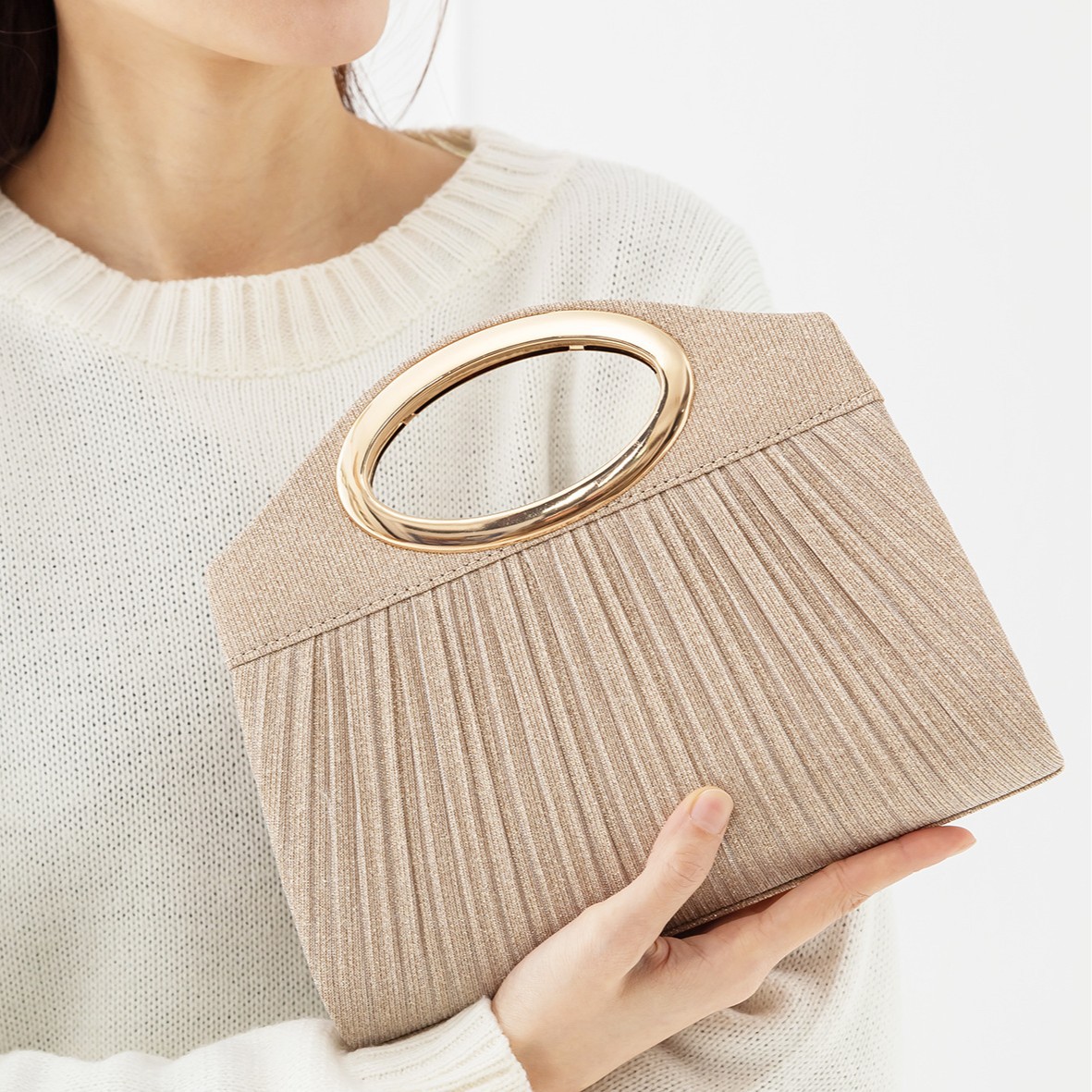 跨境爆款晚宴包褶皱设计派对金属光环手提包简约时尚高贵手拿包