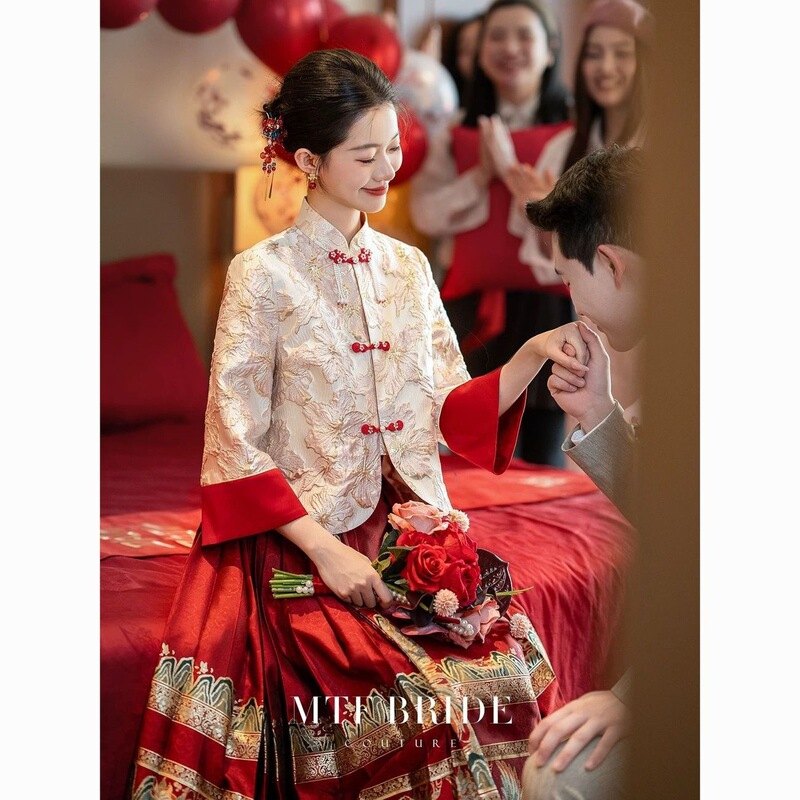 New Chinese-style women's top, horse-face skirt, wedding attire, Hanfu suit, engagement dress, new Chinese-style wedding dress, toast dress