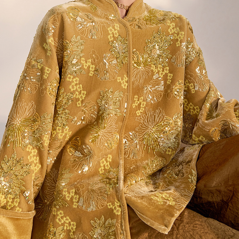 New Chinese Style National Style New Satin Flower Embroidered Shirt Sequins Golden High-end Elegant Top M3006 New Chinese Style National Style New Satin Flower Embroidered Shirt Sequins Golden High-end Elegant Top M3006