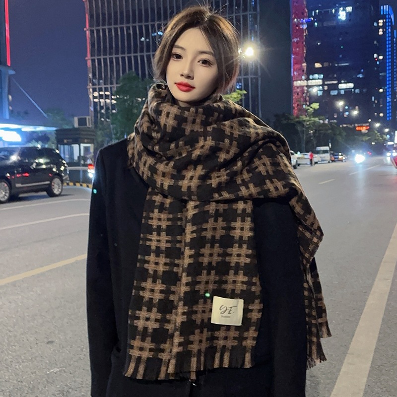 Bufandas a cuadros de invierno para mujeres nuevas parejas coreanas de alto nivel parejas de estilo universal grueso y cálido gran chal de cachemir imitación buñuelo