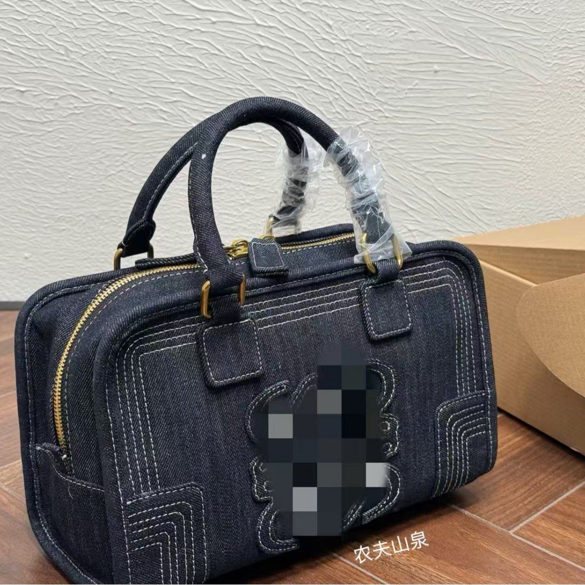 Simple Women's Small Handbag 2025 New Model Large Capacity Soft Leather Pillow Bag Light Luxury Commuter Boston Women's Bag