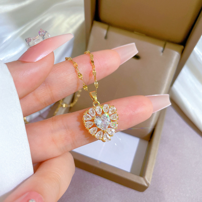 Fashion Heart Shape Titanium Steel Plating Inlay Artificial Gemstones Pendant Necklace 1 Piece