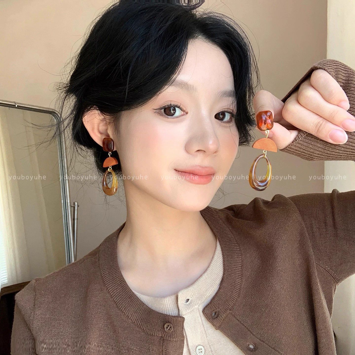 美拉德复古咖色几何吊坠耳环女高级感轻奢气质耳钉秋冬时尚耳饰品