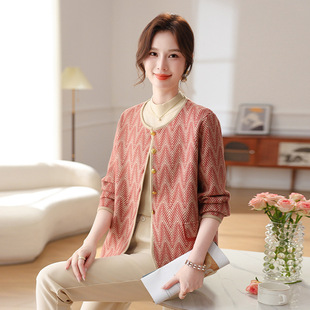 A generation of new middle-aged and elderly women's long sleeve mother cardigan small fragrant wind jacket round neck mother spring coat