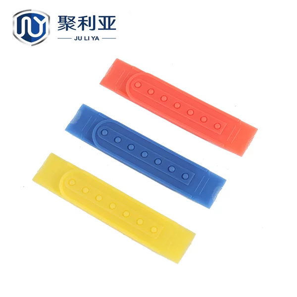 Plastic cap buckle thickened 7 hole breasted cap belt accessories hat brim clothing accessories color spot supply