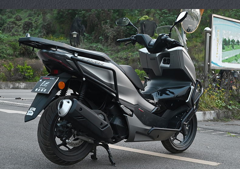 Suitable for the Sundiro Honda NS150GX motorcycle front and rear exhaust pipe bumpers, anti-fall modification with footrests
