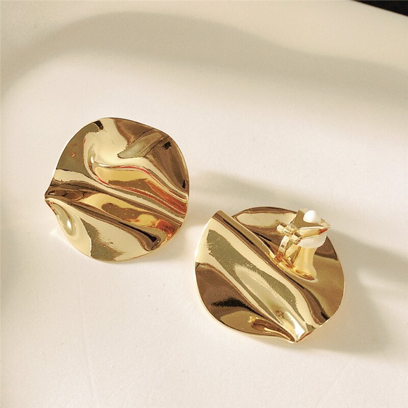 No need for no ear hole ~ retro cold wind geometric irregular ear clip golden design pleated metal ear clip