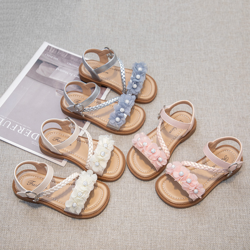Sandalias de flores para niñas 2025 nuevas sandalias para niños de verano niñas zapatos de princesa de fondo suave zapatos de playa de moda