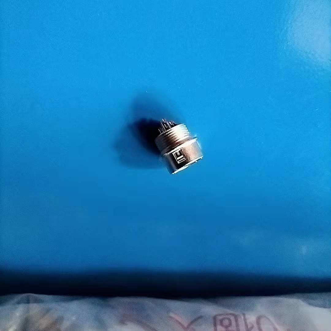 工业插头，工业插座，航空插头，航空插座，12PIN连接器与线缆