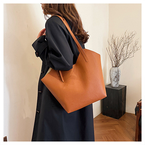 638g Weight Polyester Lining Material Magnetic Buckle Closure Type Double Shoulder Straps Strap Type Tote Bag Bags Type Casual, Daily, Shopping Occasion Pu Leather Material Solid Color Pattern All Seasons Season Women's Gender Classic Style Style Dumpling Shape Shape Women's Pu Leather Solid Color Classic Style Dumpling Shape Magnetic Buckle Tote Bag 2