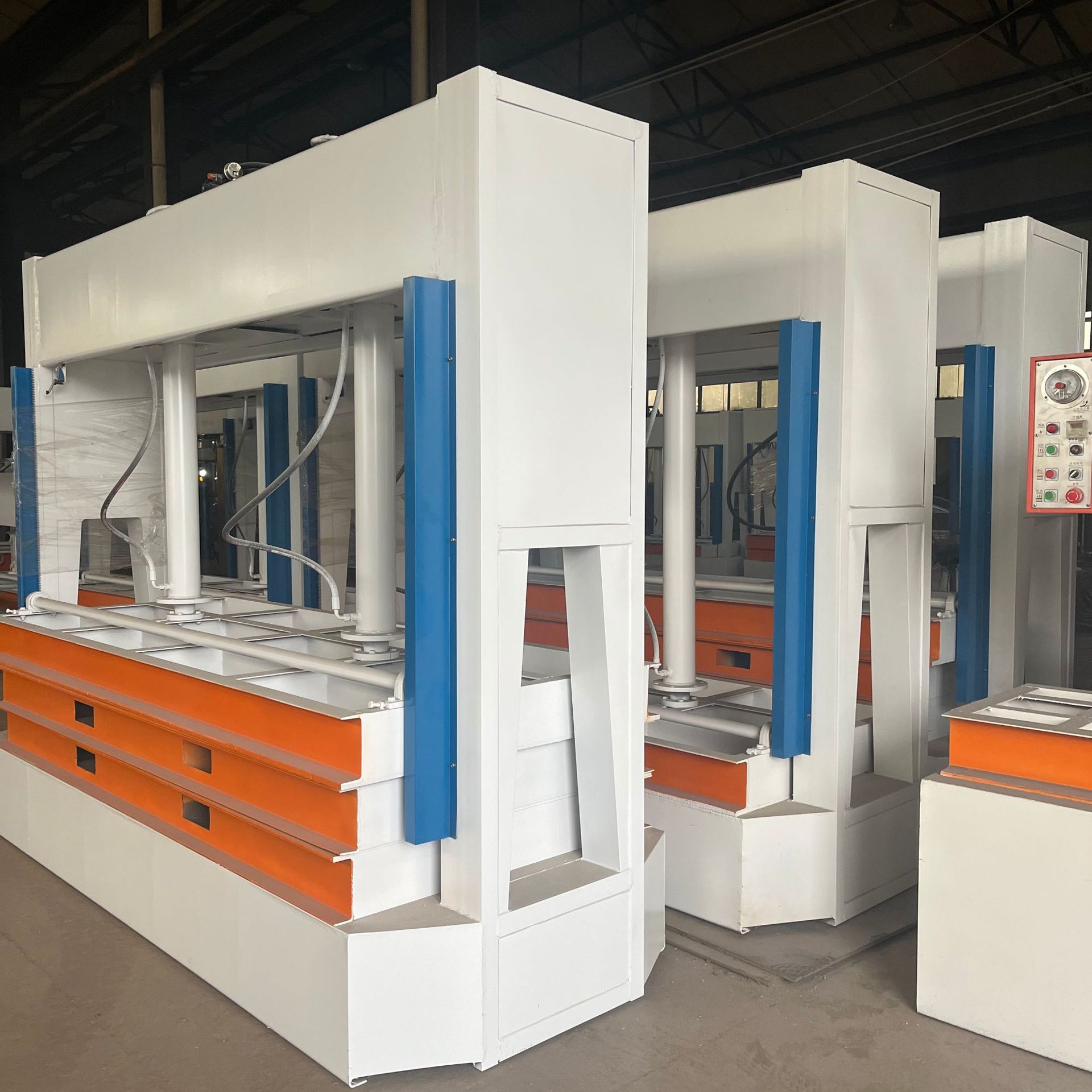 钢制防火门冷压机 木门3米50吨压板机 铝蜂窝板防火压机