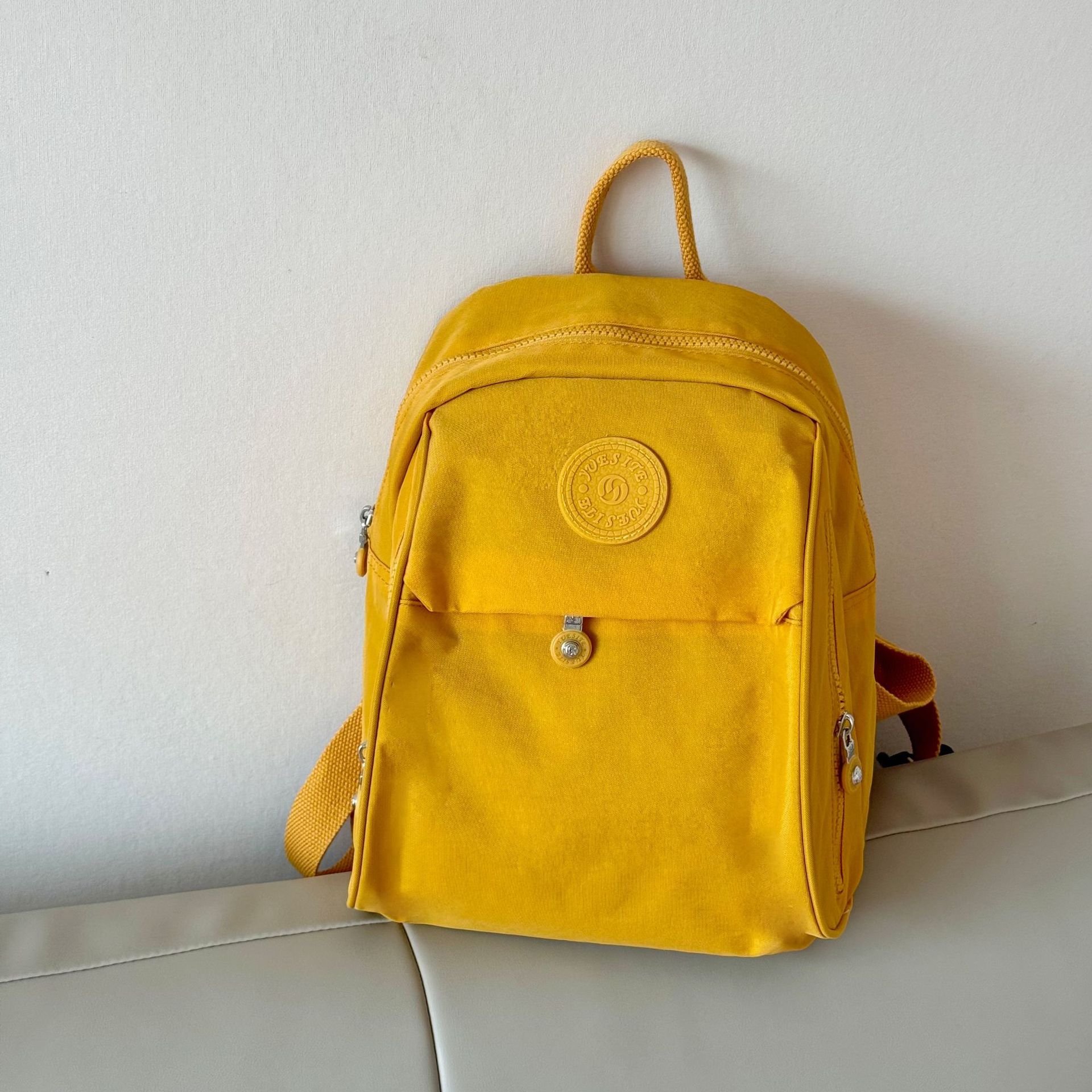 Mochila para mujer, mochila pequeña de tela Oxford de gran capacidad, resistente al agua, nueva mochila escolar de nailon lavanda de todo fósforo de moda